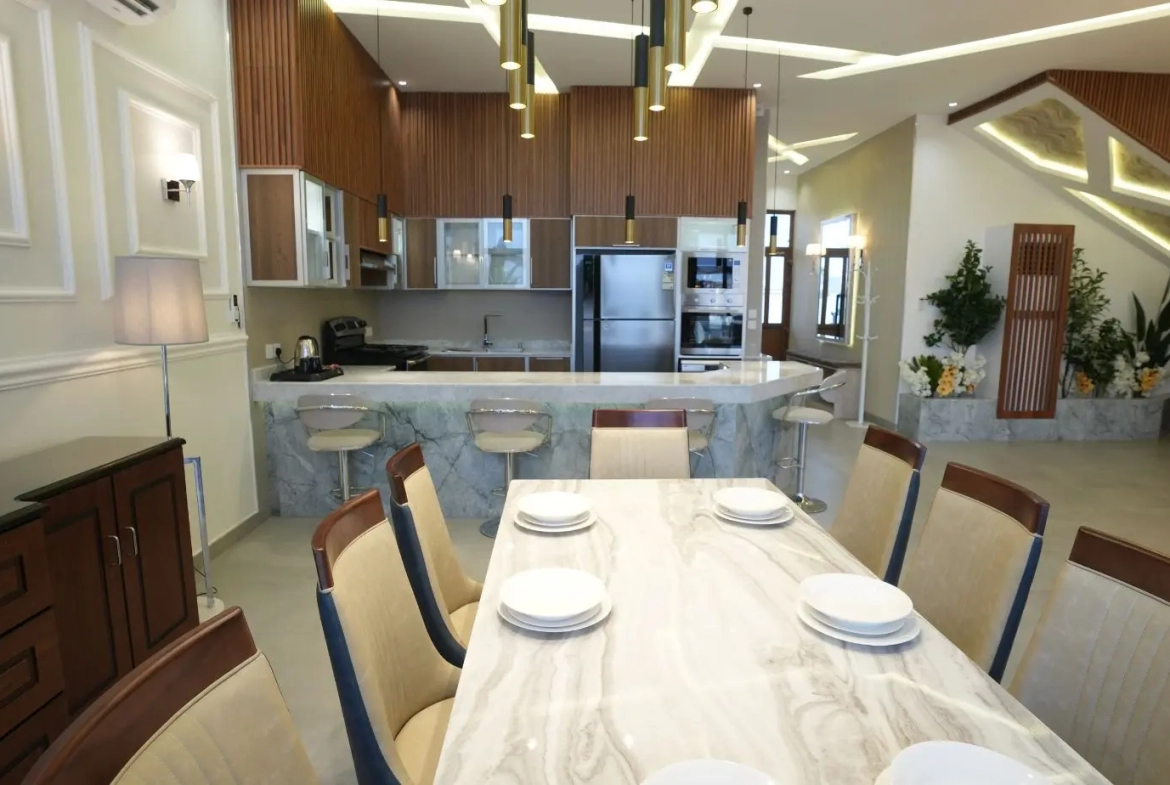 منتجع أجمكان فى الخبر، وحدات فندقية وفلل على الخليج العربي. Ajmkan Resort in Al Khobar, hotel units and villas on the Arabian Gulf.