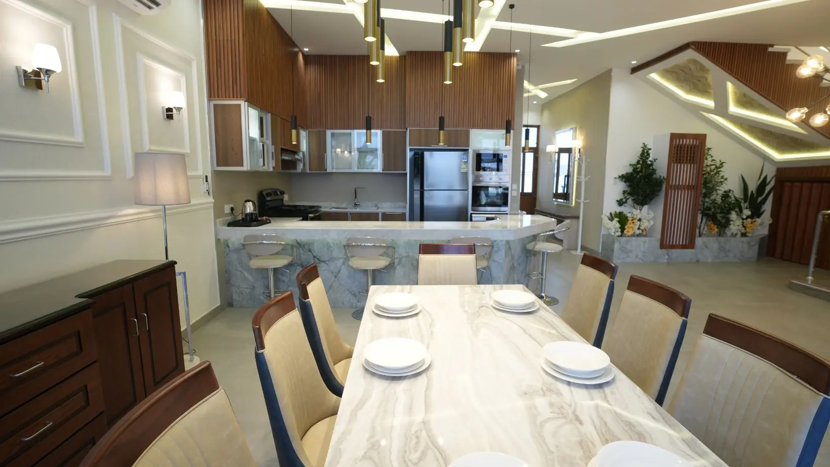منتجع أجمكان فى الخبر، وحدات فندقية وفلل على الخليج العربي. Ajmkan Resort in Al Khobar, hotel units and villas on the Arabian Gulf.
