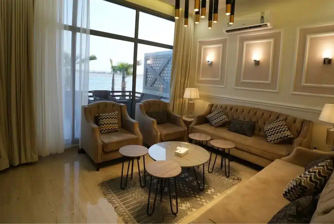 منتجع أجمكان فى الخبر، وحدات فندقية وفلل على الخليج العربي. Ajmkan Resort in Al Khobar, hotel units and villas on the Arabian Gulf.