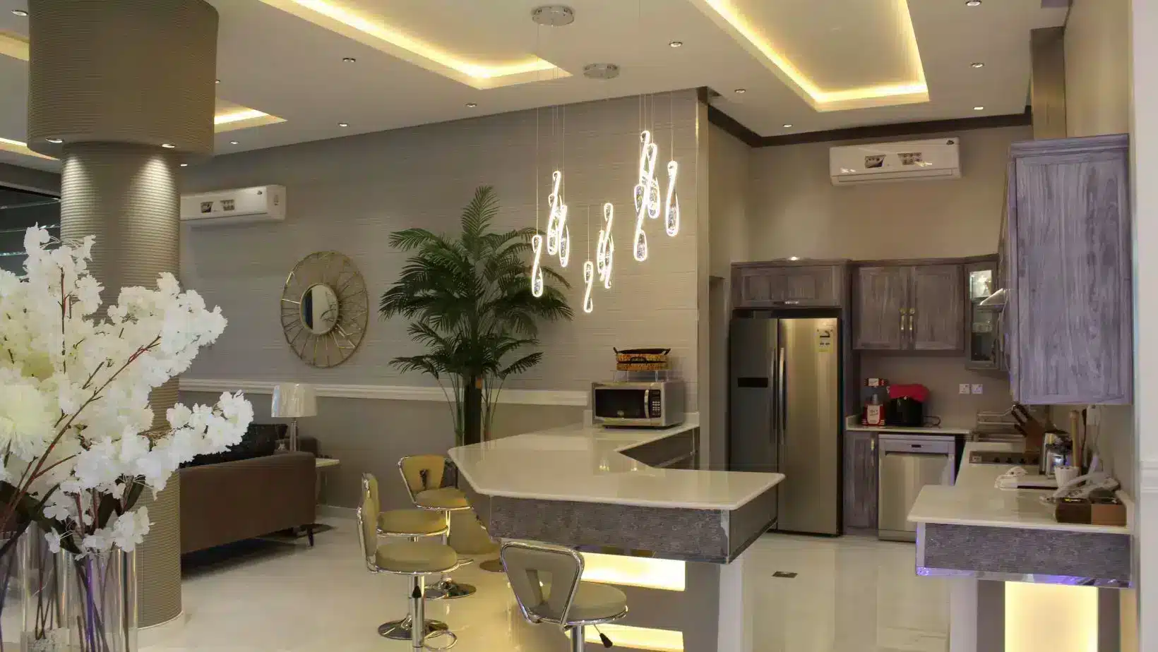 منتجع خليج الدانة فى الخبر، وحدات فندقية على الخليج العربي. Dana Bay Resort in Al-Khobar, hotel units on the Arabian Gulf