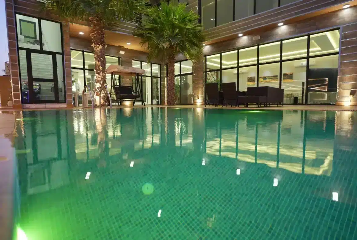منتجع خليج الدانة فى الخبر، وحدات فندقية على الخليج العربي. Dana Bay Resort in Al-Khobar, hotel units on the Arabian Gulf