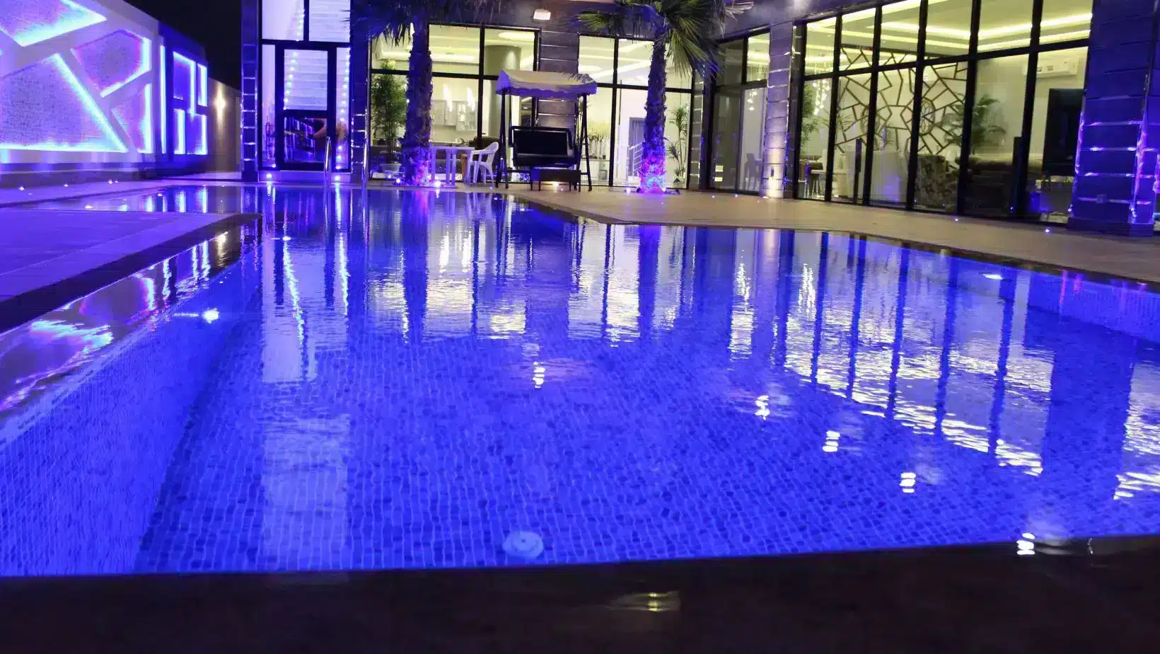 منتجع خليج الدانة فى الخبر، وحدات فندقية على الخليج العربي. Dana Bay Resort in Al-Khobar, hotel units on the Arabian Gulf