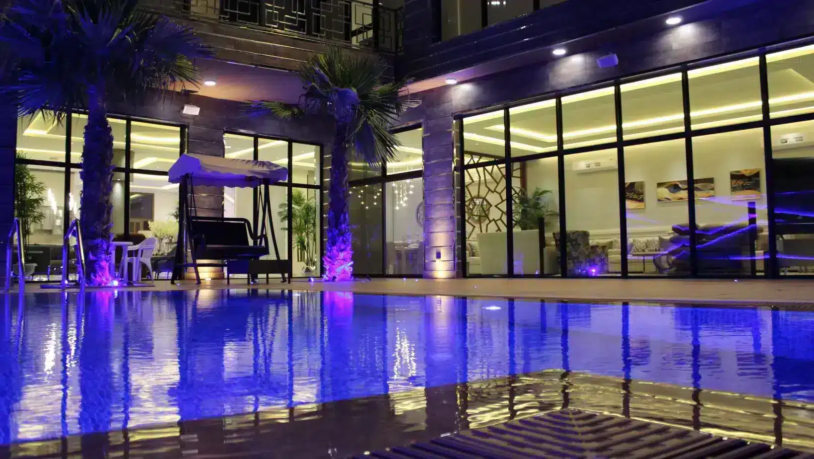 منتجع خليج الدانة فى الخبر، وحدات فندقية على الخليج العربي. Dana Bay Resort in Al-Khobar, hotel units on the Arabian Gulf