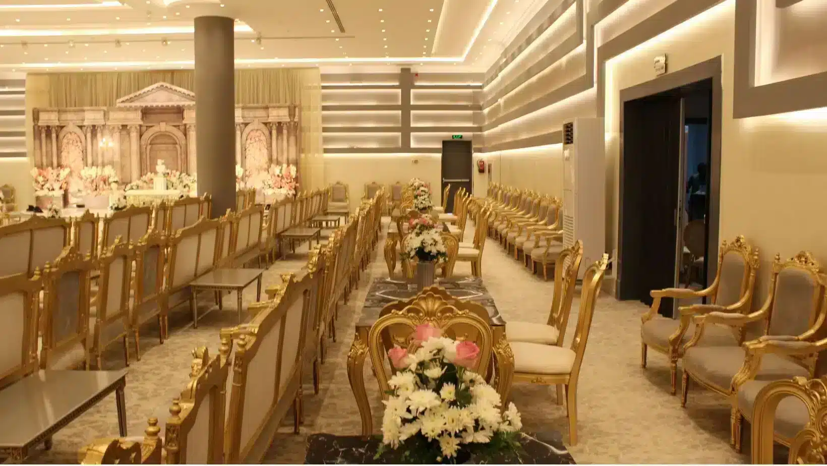 قاعات نيارة للاحتفالات والمؤتمرات خفر الباطن قاعة فاخرة و فيلا، Nayaraا halls for celebrations and conferences, Hafar Al-Batin, a luxury hall and a villa
