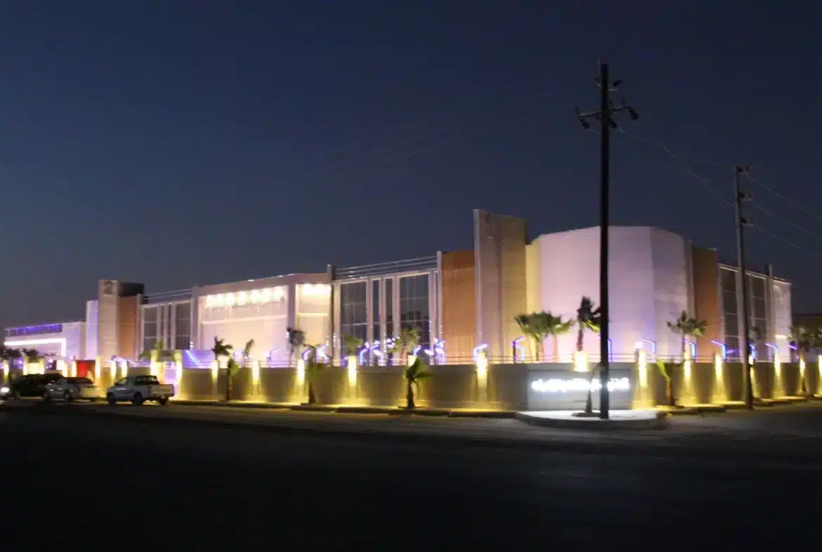 قاعات نيارة للاحتفالات والمؤتمرات خفر الباطن قاعة فاخرة و فيلا، Nayaraا halls for celebrations and conferences, Hafar Al-Batin, a luxury hall and a villa
