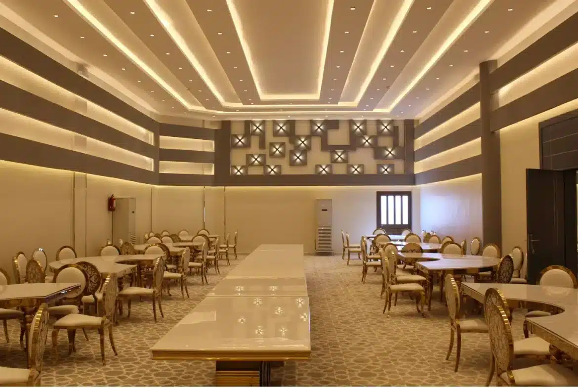 قاعات نيارة للاحتفالات والمؤتمرات خفر الباطن قاعة فاخرة و فيلا، Nayaraا halls for celebrations and conferences, Hafar Al-Batin, a luxury hall and a villa