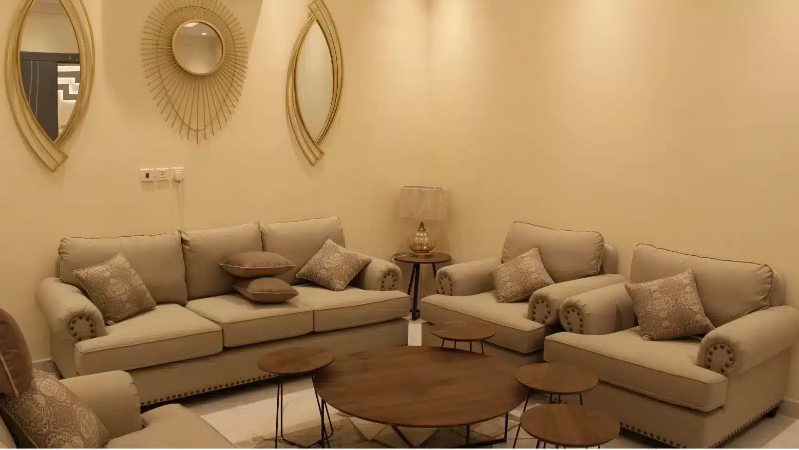 قاعات نيارة للاحتفالات والمؤتمرات خفر الباطن قاعة فاخرة و فيلا، Nayaraا halls for celebrations and conferences, Hafar Al-Batin, a luxury hall and a villa