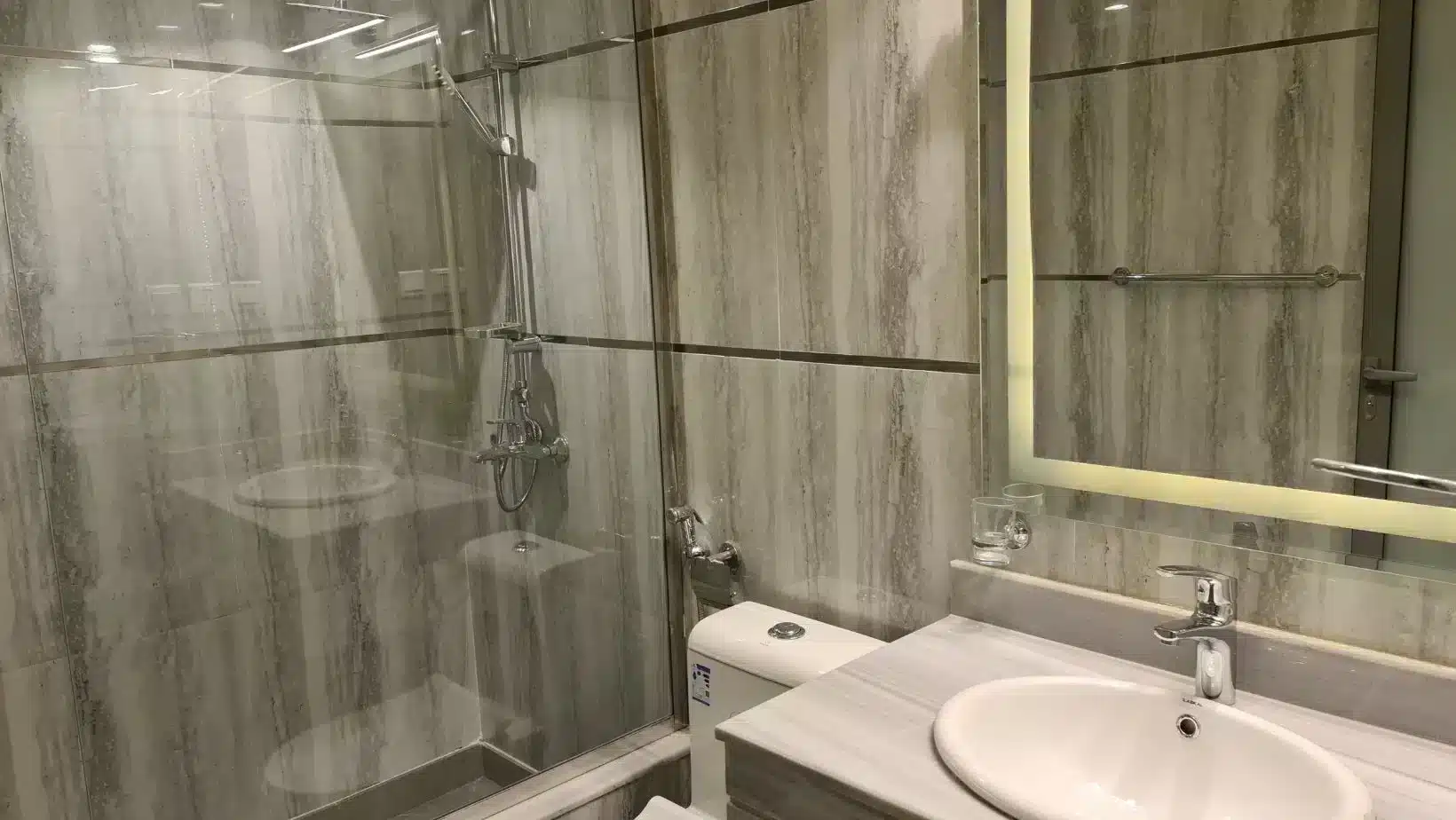 فيلا التحلية للإيجار بالعليا الرياض. Tahlia villa for rent in Olaya, Riyadh.